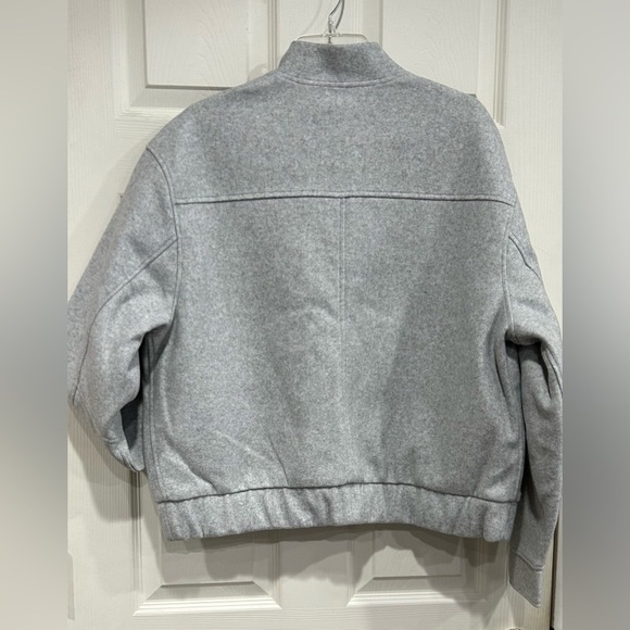 Vuori Women's XL Soho Melton Jacket Light Grey NWT Synthetic Wool Sporty - Picture 6 of 8
